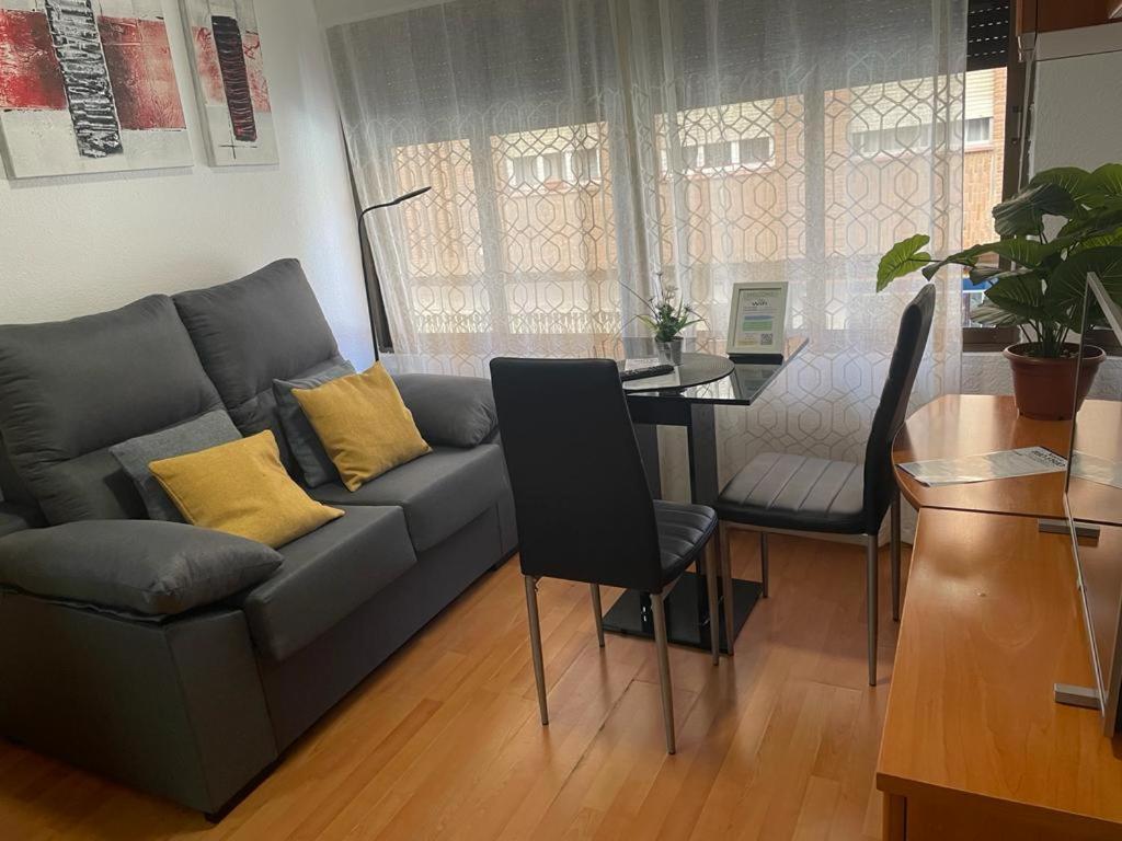 Apartamento De 1 Dormitorio En Buena Ubicacion Apartment อัลบาเซเต ภายนอก รูปภาพ